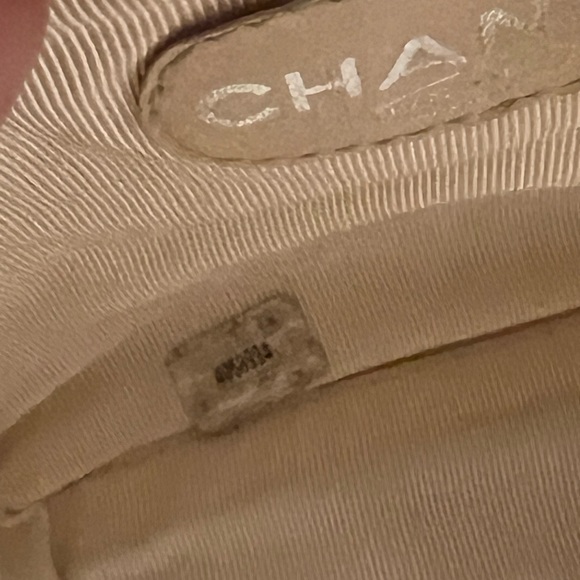 SOLD‼️ Chanel Lambskin Rare Mini Bucket Backpack. - Picture 8 of 16